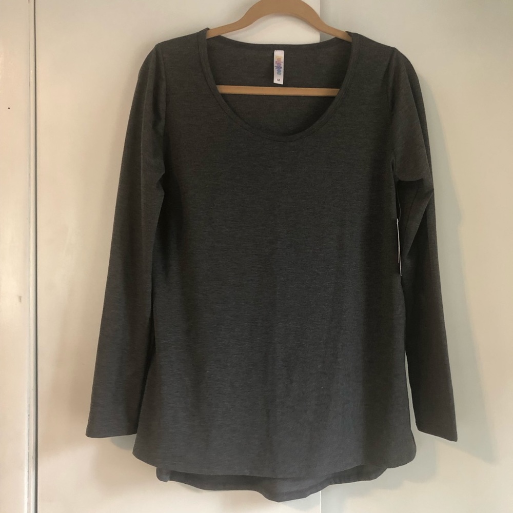 NWT-LuLaRoe Lynnae Long Sleeve Tee